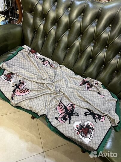 Шелковый платок Gucci 130 см