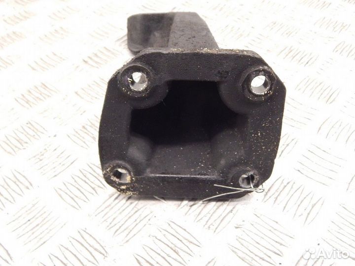 Кронштейн металлический BMW E53