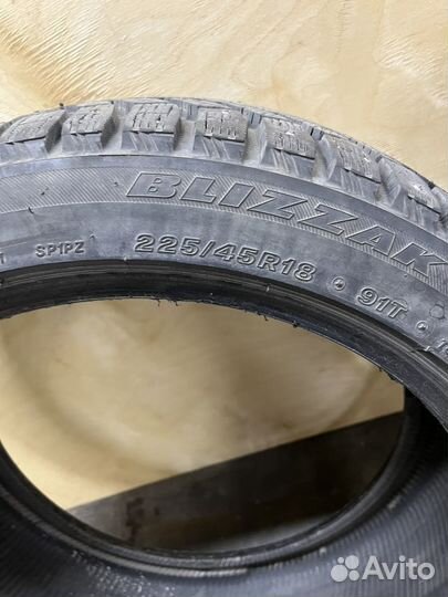 Bridgestone Blizzak Spike-01 225/45 R18 91T