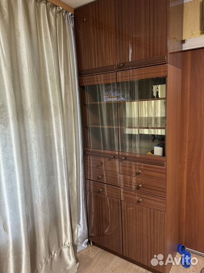 Шкаф с антресолью