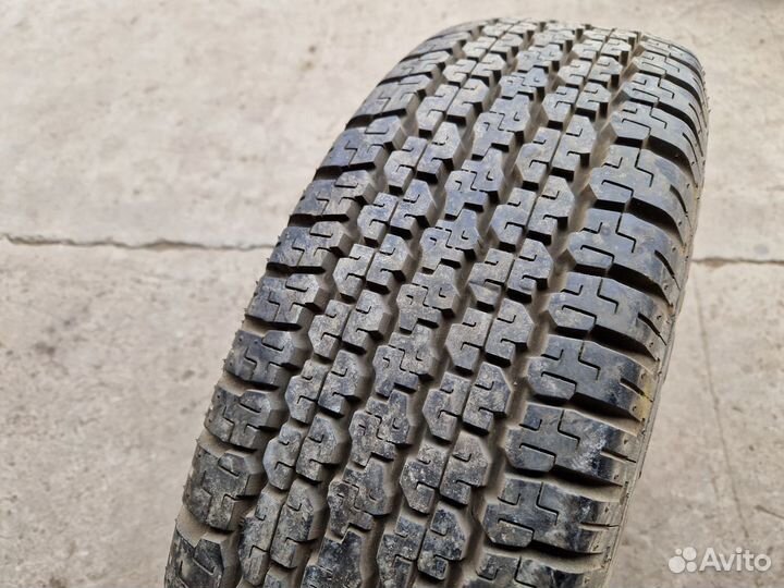 Bridgestone Dueler H/T D689 225/80 R15 104S