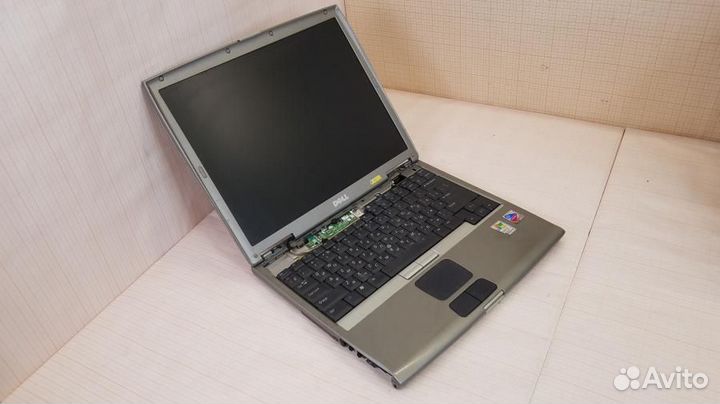 Ноутбук dell PP05L