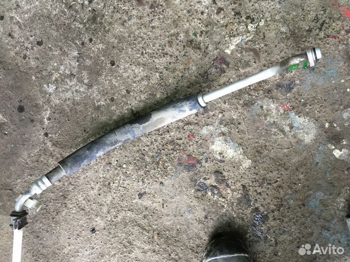 Трубка кондиционера длинная толстая Рено Колеос