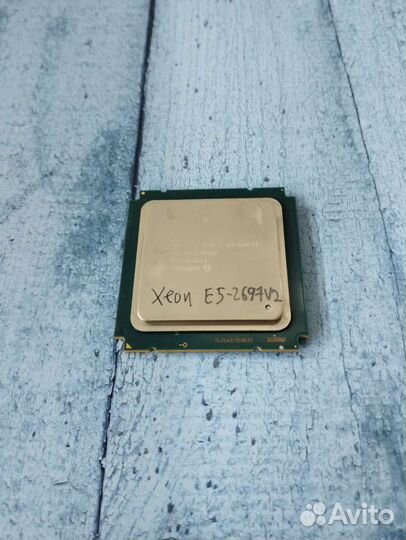 Процессор Intel Xeon E5-2697V2