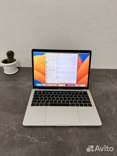 Apple MacBook Pro 13 2019 16\256GB