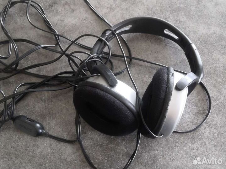 Проводные наушники Philips
