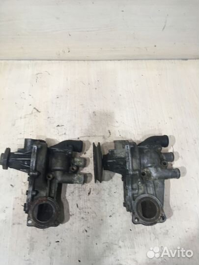 Корпус водяного насоса помпа Пассат Б3 037121013A