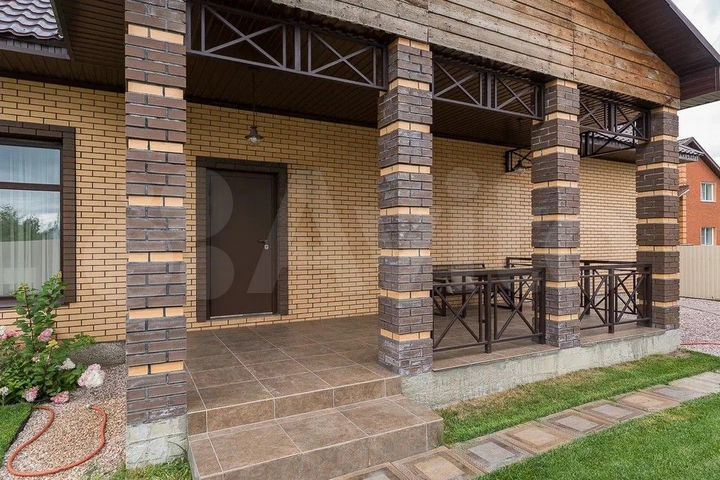 Дом 157 м² на участке 10 сот.