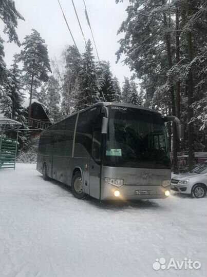 Водитель с личным автобусом