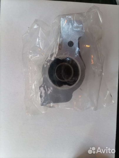 Сайлентблок, задний переднего рычага