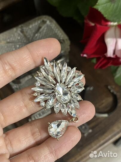 Аксессуары броши, кулоны, браслет - винтаж