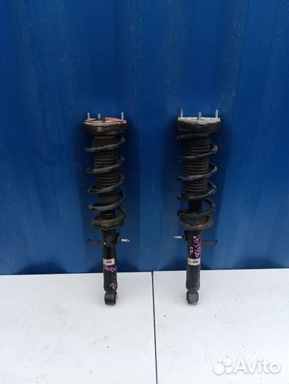 Стойка передняя левая/правая Infiniti M / Fuga Y51