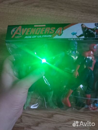 Набор супергероев можно по отдельности