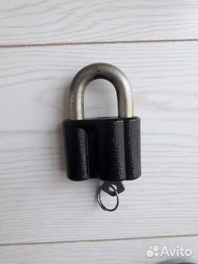 Навесной замок