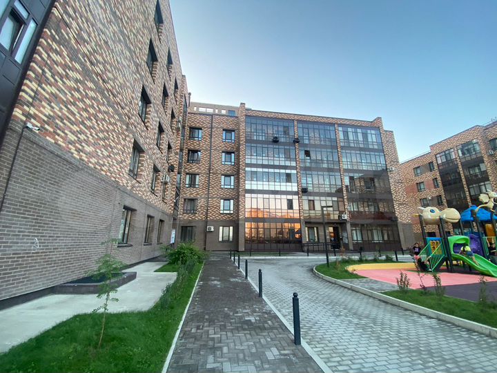 2-к. квартира, 42,7 м², 1/5 эт.