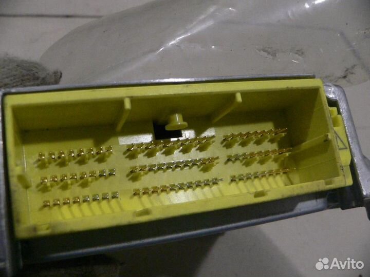 Блок управления AIR BAG toyota Venza 2009