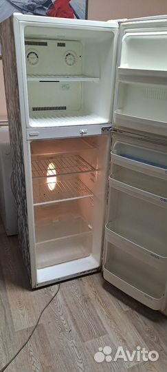 Продам холодильник бу