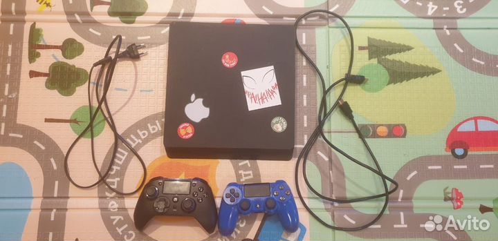 Игровая приставка ps4