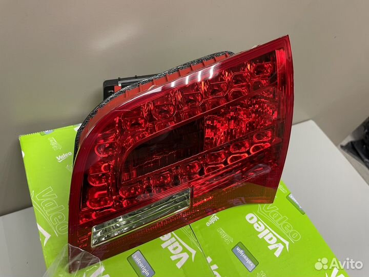 Новый фонарь в крышку правый Audi A6 4F C6 Avant