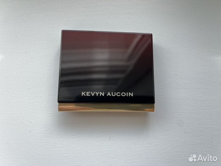 Скульптор Kevyn Aucoin