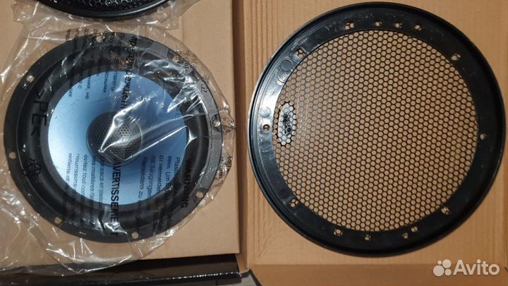 Продаются акустические автомобильные колонки