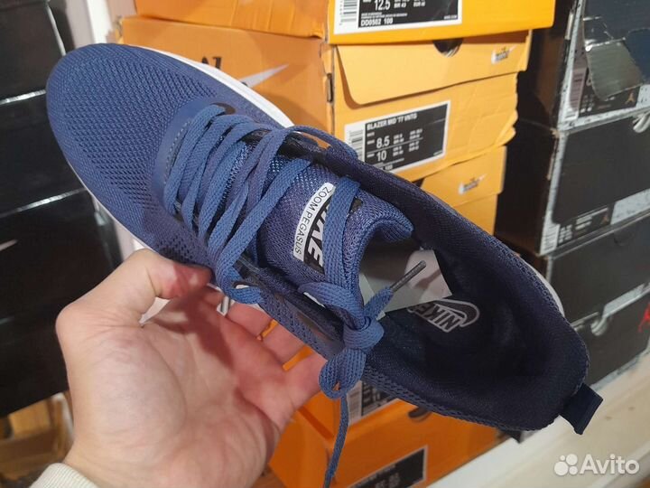 Кроссовки Nike