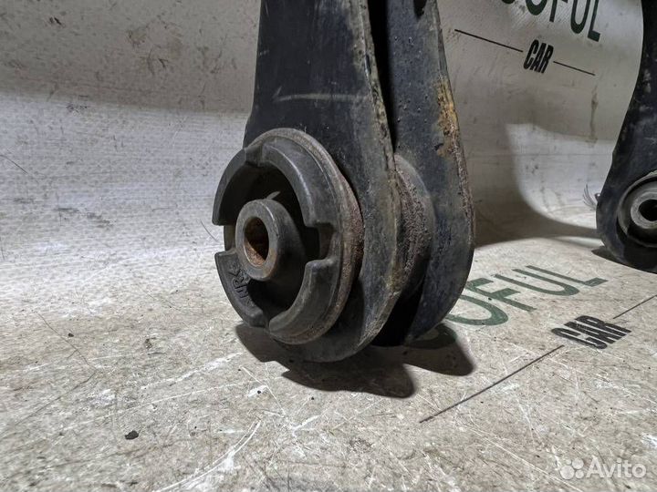 Рычаг верхний передний правый Lexus Gs 300