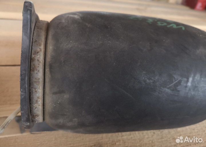 Стойка задняя левая пневмо mercedes v-class w639