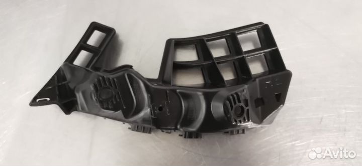 Кронштейн бампера передний правый Ssangyong Actyon