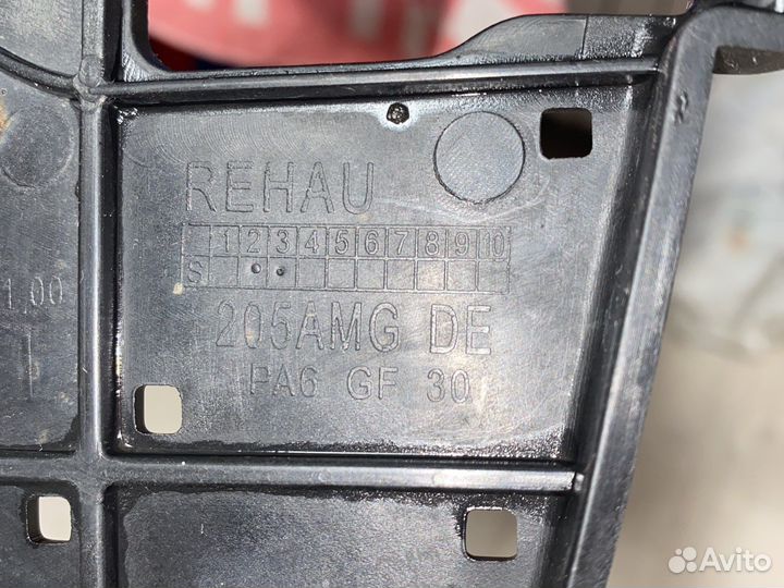 Кронштейн насадки глушителя