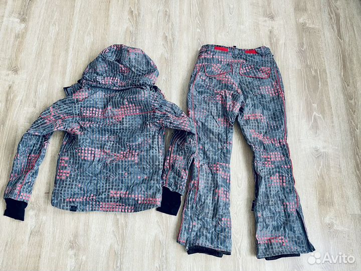 Горнолыжный костюм женский brunotti S б/у