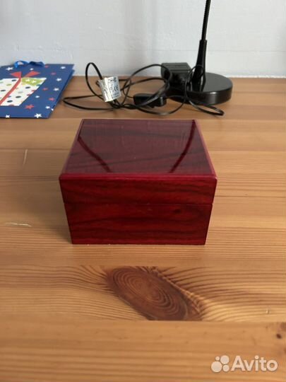 Наручные часы Logines, Tommy Hilfiger