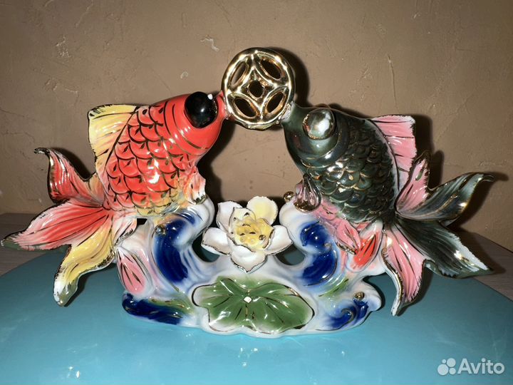 Китайский фарфор статуэтка