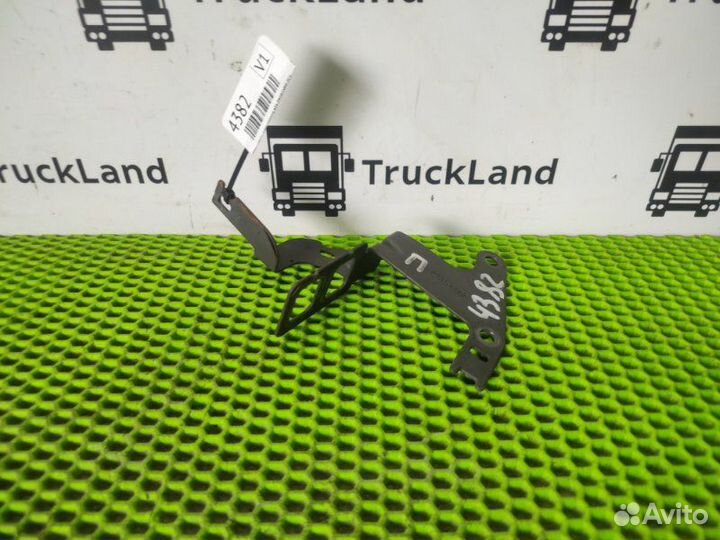 Кронштейн модулятора EBS передней оси правый Volvo