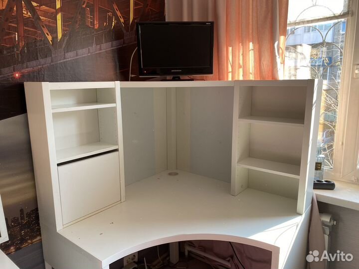 Угловой стол IKEA