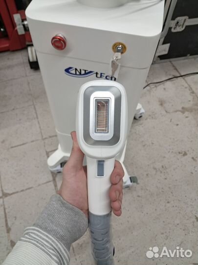 Диодный лазер для эпиляции alpha plus 1200 Ватт