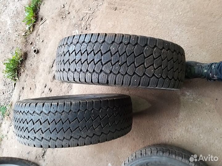 Gislaved Nord Frost 200 215/65 R16C