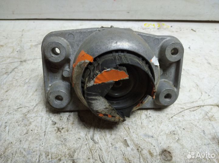 Подушка двигателя range rover Sport 2012-2017