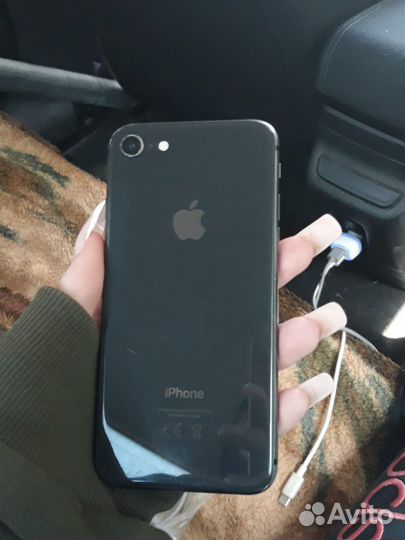 iPhone 8, 64 ГБ