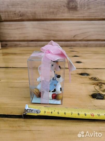 Статуэтки, сувениры, камушки