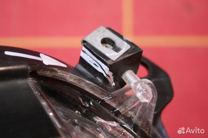 Фара правая Toyota RAV4