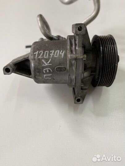 Компрессор кондиционер Nissan Juke YF15 HR15