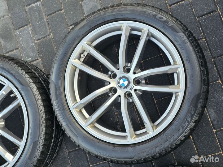 R18 Pirelli Winter Sottozero 3 275/40, PCD 5x112 DIA 66.6