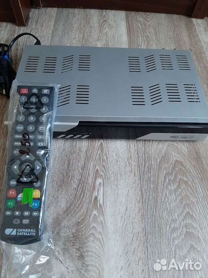 Ресивер триколор DRE 5000