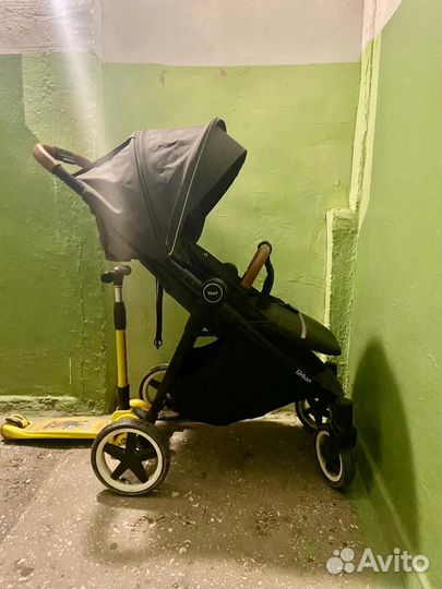 Прогулочная коляска
