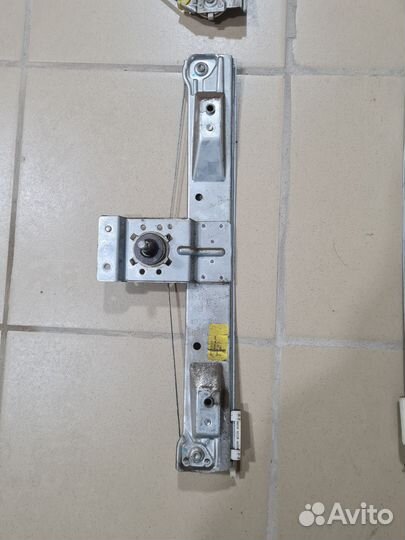 Стеклоподъемник электрический Opel Corsa D