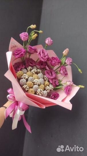 Съедобные букеты из клубники