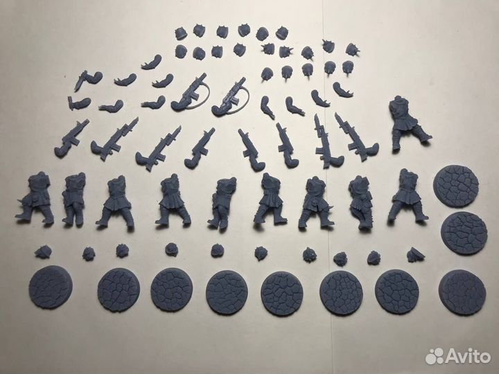 Warhammer 40000 миниатюры Heretic Guard