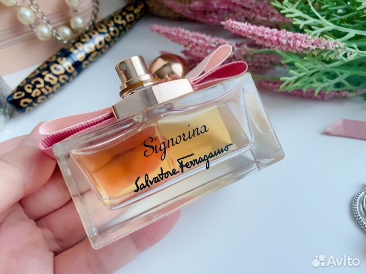 Парфюмерная вода женская Salvatore Ferragamo