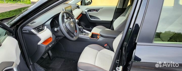 Toyota RAV4 2.5 AT, 2023, 31 км